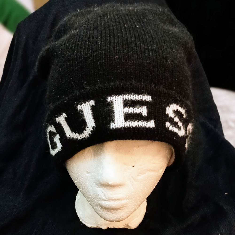 Guess beanie